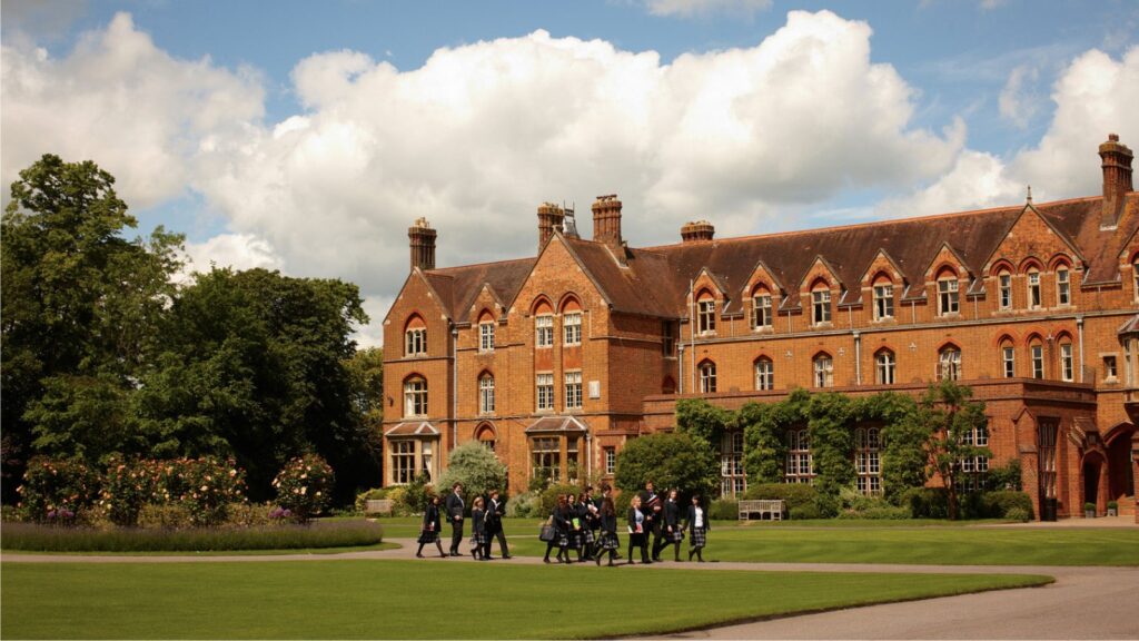 The Dragon School